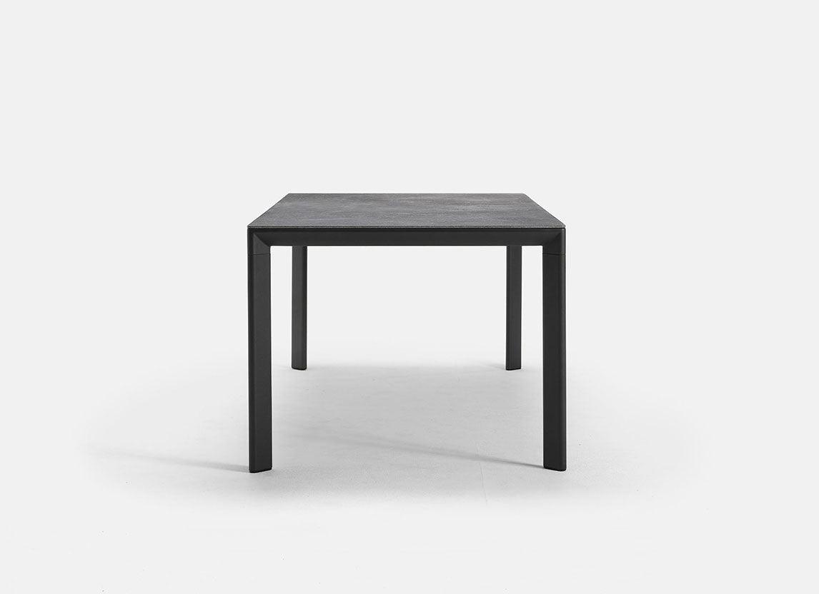 Table en céramique Addis