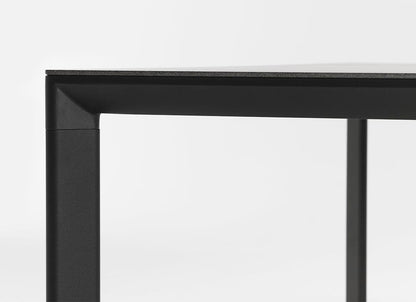 Table en céramique Addis