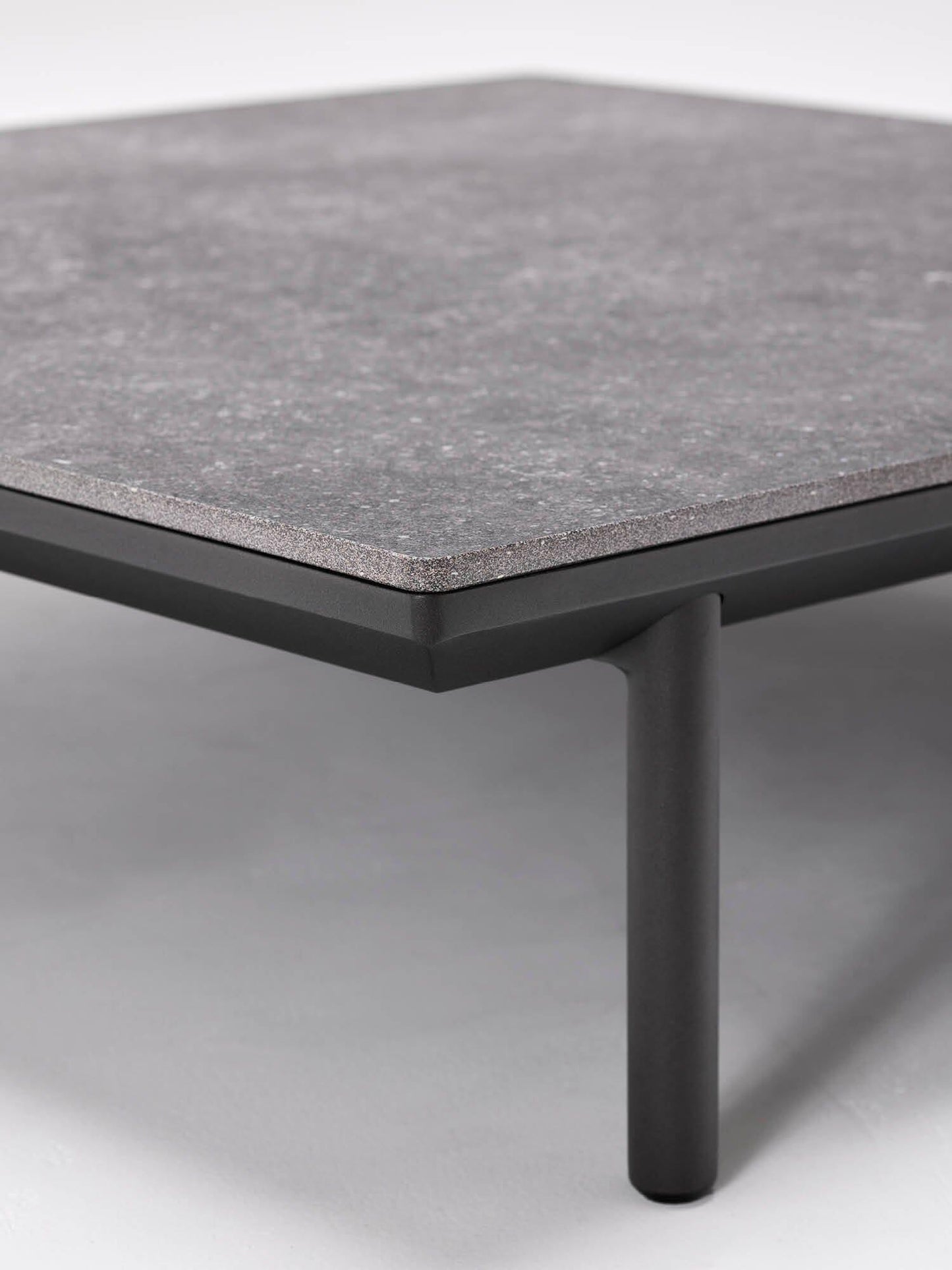 Table basse en céramique Addis